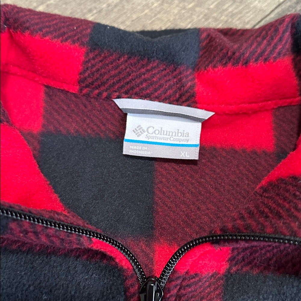 Columbia Red & Black Buffalo Plaid Fleece Jacket - Full Zip - Picture 3 of 4